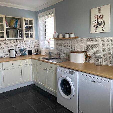 Tigh-Na-Greine Apartment Carloway  Екстериор снимка