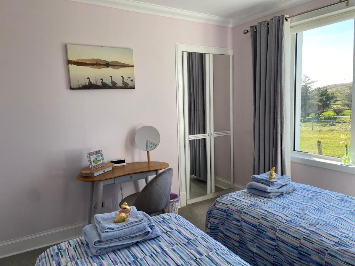 Tigh-Na-Greine Apartment Carloway  Екстериор снимка